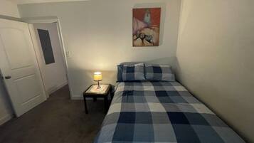 2 habitaciones, tabla de planchar con plancha y wifi gratis