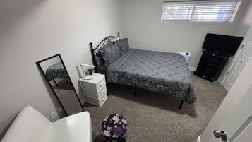 2 habitaciones, escritorio, wifi gratis y ropa de cama