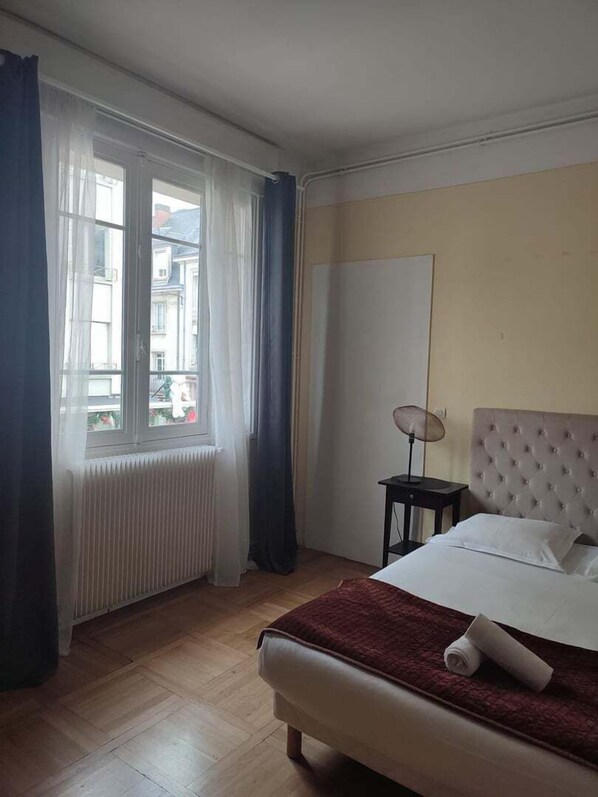 2 bedrooms, Internet, bed sheets