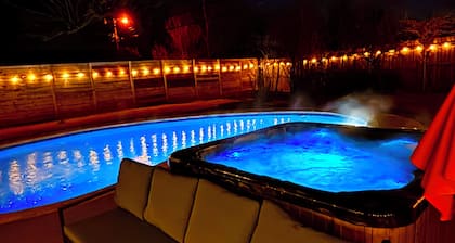 2Bd 2 ba Heated Pool&Hot Tub