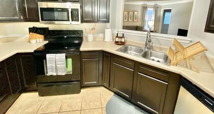 Shred Shed- Sleeps 10- Near Trails- Bentonville