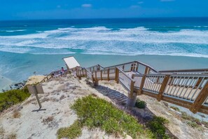 On the beach - Private Beach Access | Oceanfront | Pool & Spa (Solana Beach)