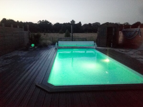Piscine extérieure, piscine chauffée