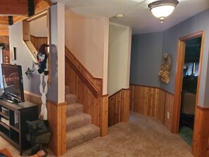 Interior - Fun Cabin at Terrace Lakes - Sleeps 18 - Hot Springs Pool available (Garden Valley)