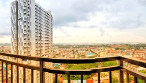 City view from property - Lovina at Formosa Residence - Nagoya (Batam)