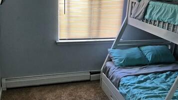 2 bedrooms, free WiFi, bed sheets