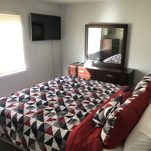 2 bedrooms, free WiFi, bed sheets - Beach theme bnb (Bay Shore)