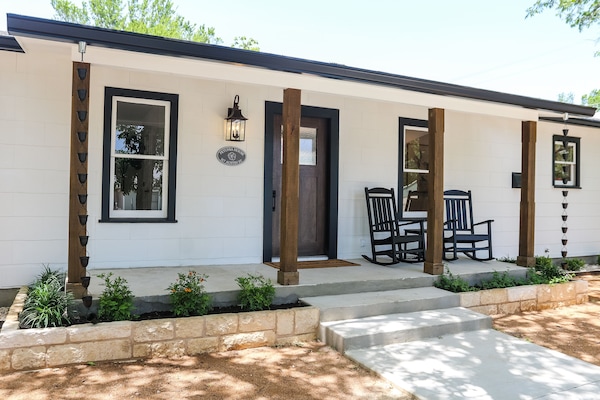 Petunia House Front Porch