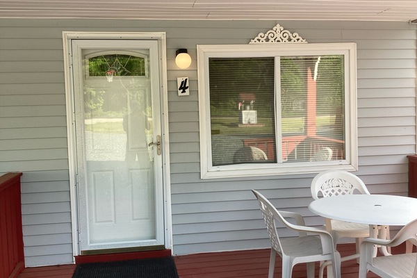 1 bedroom apartment unit equipped with a Full Kitchen and Full bathroom