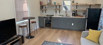 Cozy new studio - easy access to all West Seattle has to offer!