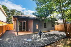 Exterior - Quiet Austin Stay Near Tech and Shopping (Austin)