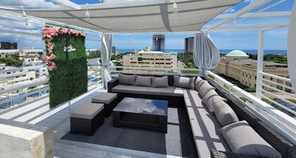 Penthouse with Amazing Ocean View, 4 Bdrms, 4.5 Bths, Central Location - Gazcue