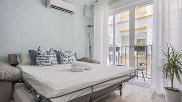 3 chambres, fer et planche Ă repasser, accĂšs Internet, draps fournis