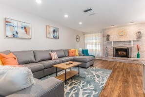 Smart TV, fireplace, ping pong