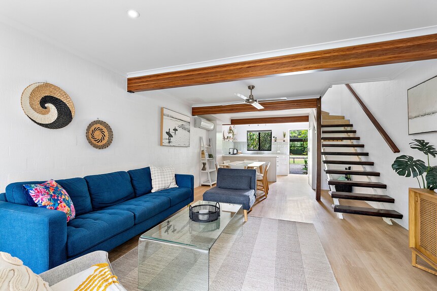 Unit 13 - Stylish Townhouse, Private Courtyard Walk To Beach - Noosa Heads