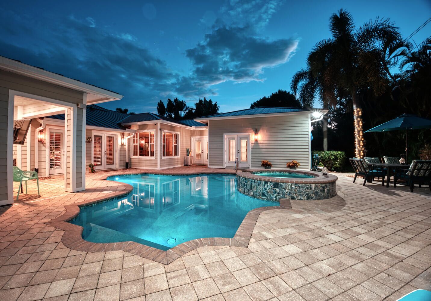 Outdoor pool, a heated pool