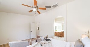3 habitaciones, tabla de planchar con plancha y wifi gratis
