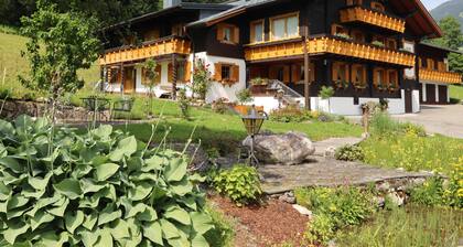 Wohnung mit Balkon und viel Privatsphäre