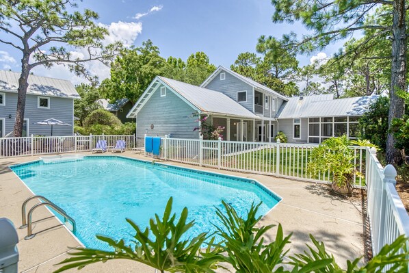Outdoor pool - INQUIRE ABOUT 2026!! EARLY BIRD PRICING - HALF ACRE, PRIVATE POOL, PETS OK, 30A! (Santa Rosa Beach)