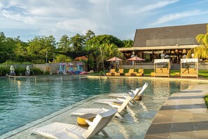 Sun deck - Vivara Bali Private Pool Villas & Spa Retreat (Jimbaran)