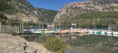 Peaceful Provencal country house near the Verdon lakes and gorges<br>Open year-round