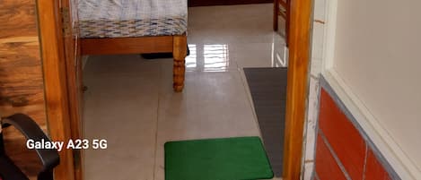 1 Schlafzimmer, Schreibtisch, Bügeleisen/Bügelbrett, kostenloses WLAN
