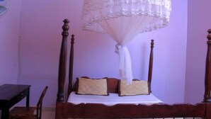 WiFi (free) - Rochester Guest House (Jinja)