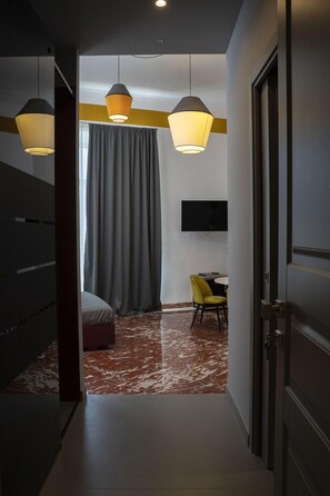 Interior - Rettifilo 311 (Naples)