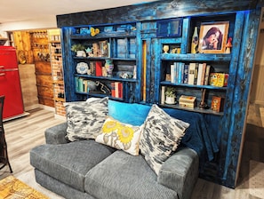 Smart TV, books, computer monitors