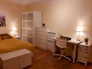 1 chambre, bureau, fer et planche Ă repasser, Wi-Fi gratuit