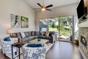 Smart-TV, peis, videospill og bøker