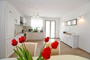 Fridge, microwave, oven, stovetop - House 2173/55493 (Istria - Bale), 6500m from the beach (Bale)