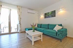 TV - House 2173/55493 (Istria - Bale), 6500m from the beach (Bale)