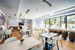 Daily buffet breakfast (EUR 13.9 per person)
