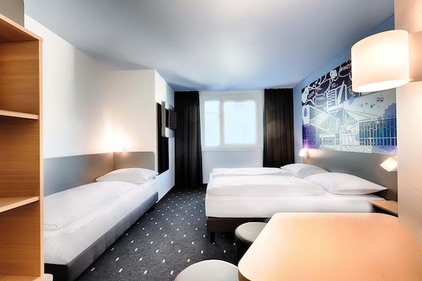 Camera tripla | Insonorizzazione, Wi-Fi gratuito, lenzuola