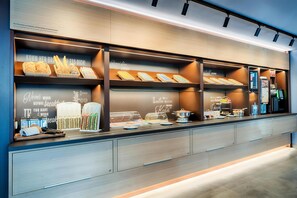 Daily buffet breakfast (EUR 13.9 per person)