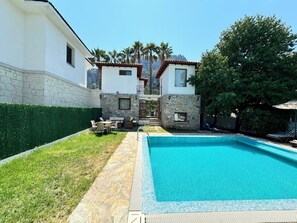 Pool - Villa Merry - Dalyan Stonehouse with Palmtrees (Muğla)