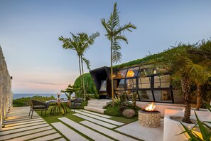 Front of property - Airship Bali by Alex Villas (Pecatu)