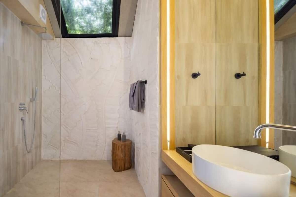 Bathroom | Shower, rainfall showerhead, free toiletries, hair dryer