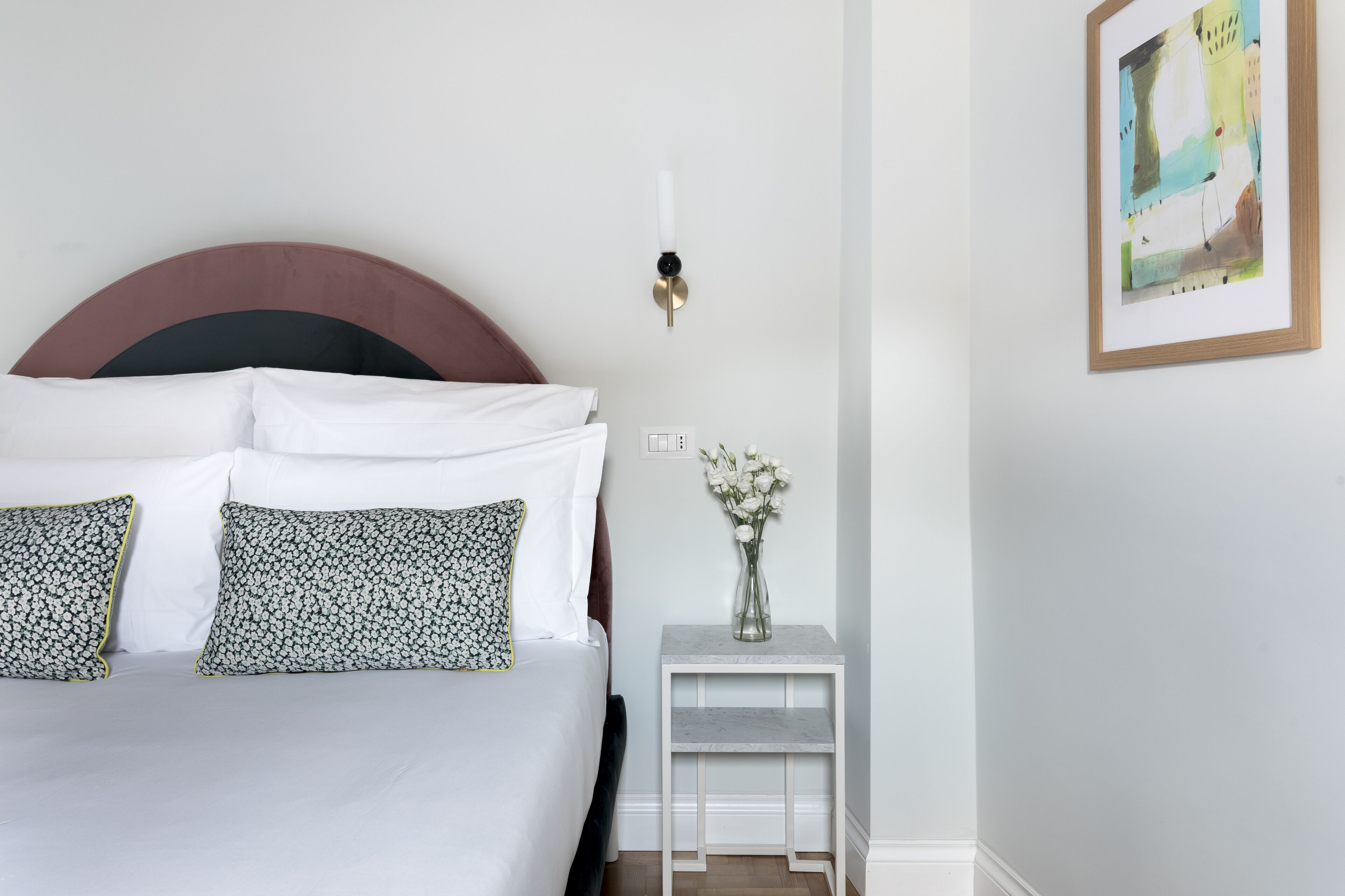 Caja de seguridad en la habitación y decoración personalizada 