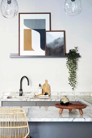 Interior - Contemporary Apartment - minutes from Angel Tube (Greater London)