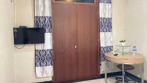 Unclassified image, 3 of 10, button - Reddoorz Syariah Near Pasar Aceh Shopping Centre (Banda Aceh)