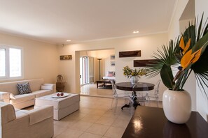 Premium Villa | Living area | 43-inch Smart TV with digital channels, TV, Netflix - Azzuro Beach House (Zakynthos)