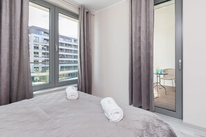 1 bedroom, desk, iron/ironing board, WiFi