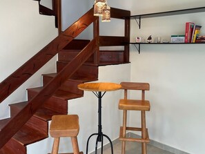 Casa, varias camas | Restaurantes