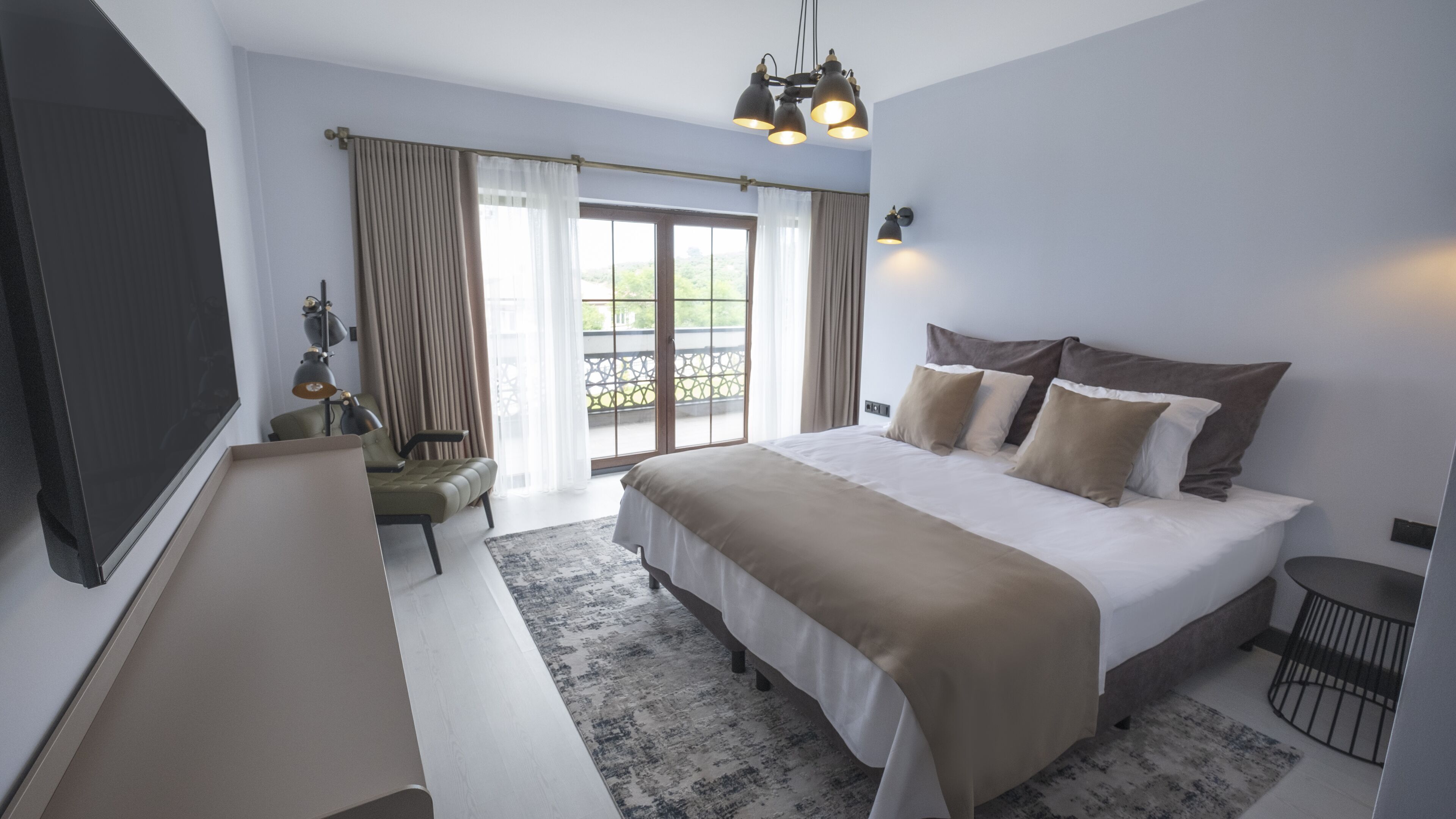 Minibar, in-room safe, soundproofing, free WiFi