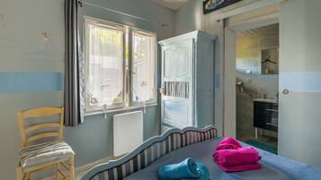 3 makuuhuonetta, ilmainen Wi-Fi, vuodevaatteet