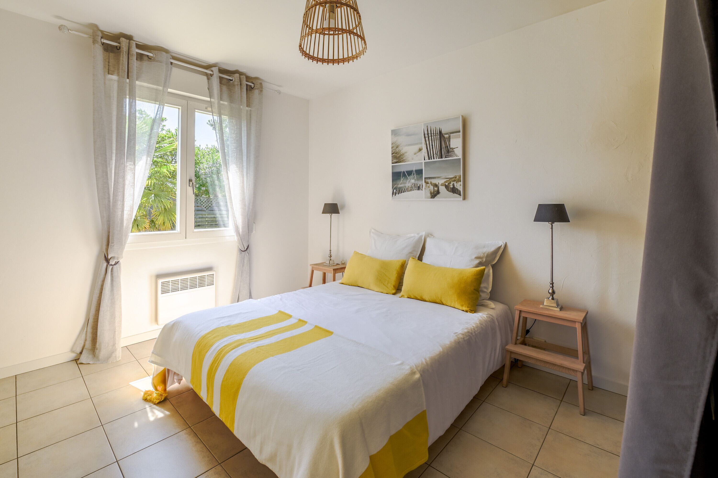 5 chambres, fer et planche à repasser, Wi-Fi gratuit