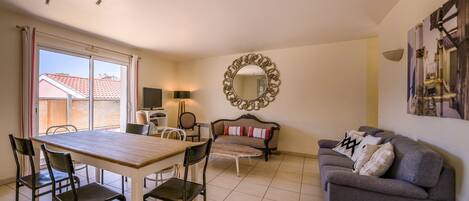 TV, DVD player, stereo