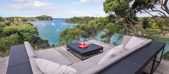 Moonlit Knights - Tutukaka Holiday House